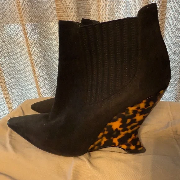 Christian Dior Tortoise Shell Wedge Ankle Boots – Size 38.5 Shoes